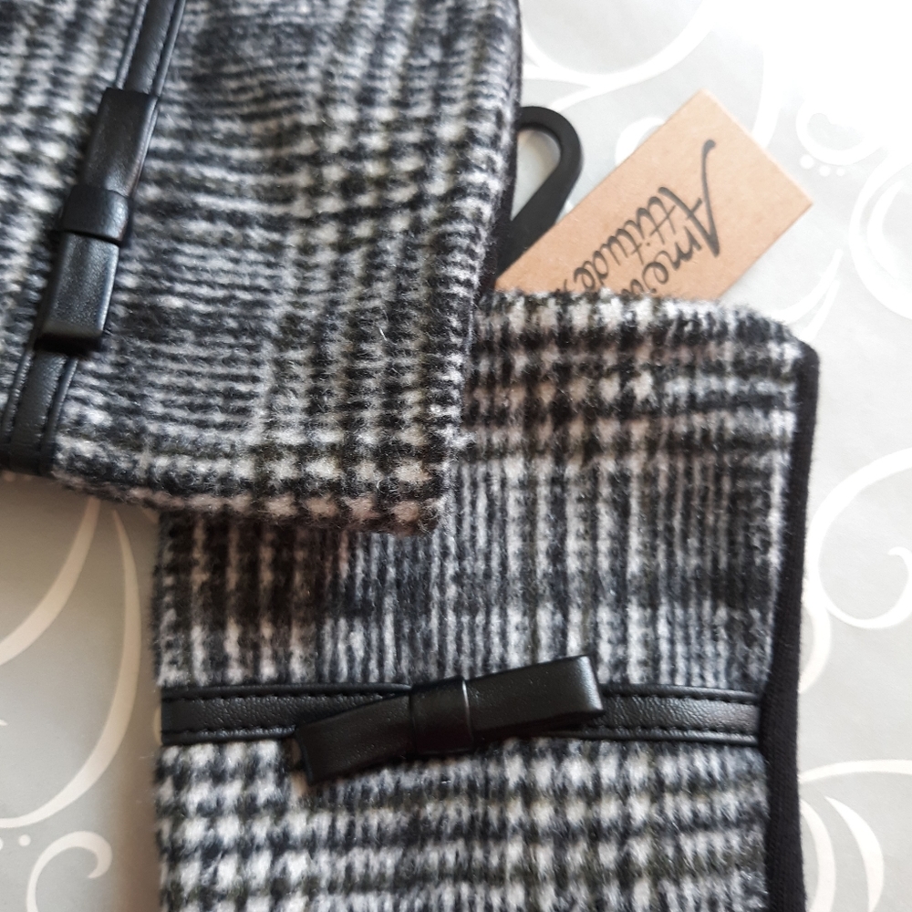 Gloves